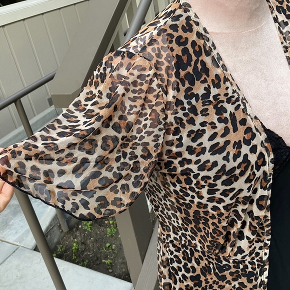 Jordan Taylor sheer tropical tribal short sleeve belted swim coverup wrap NWT  M - Picture 13 of 15